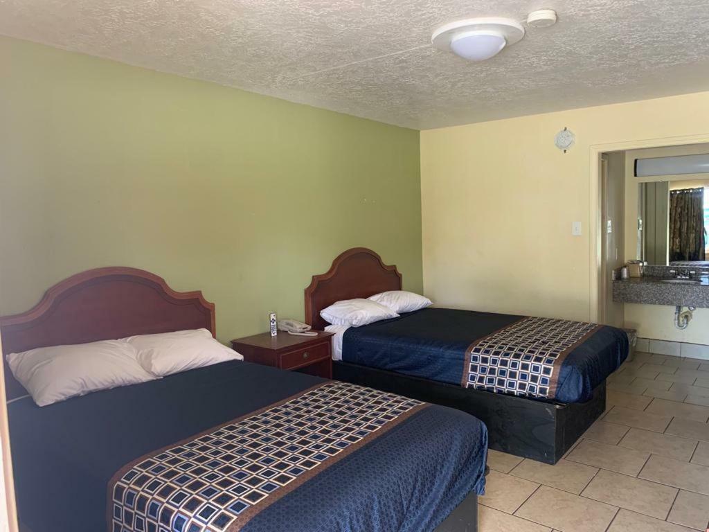 Texas Inn 보몬트 외부 사진